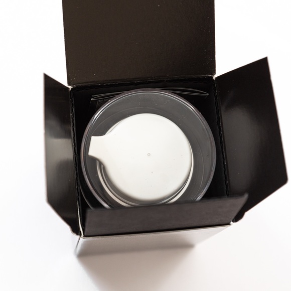 Laura Geller spackle tinted under makeup primer champagne shade for smooth skin - Picture 4 of 14